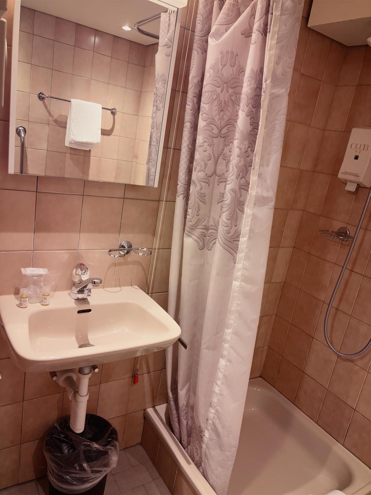 Hotel Des Trois Rois Le Locle