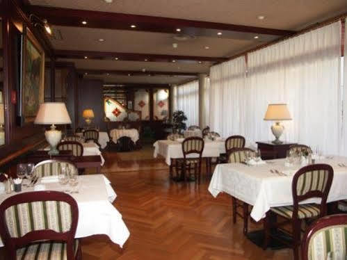 Des Trois Rois Hotel 3*